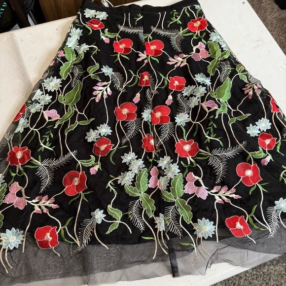 Anthropologie Eva Franco Embroidered Floral Skirt- Size 6 - Picture 5 of 10